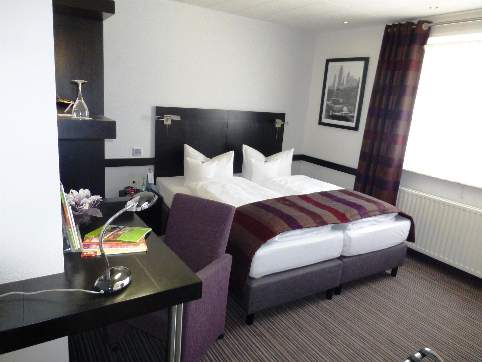 Best Western City Hotel ピルマゼンス エクステリア 写真