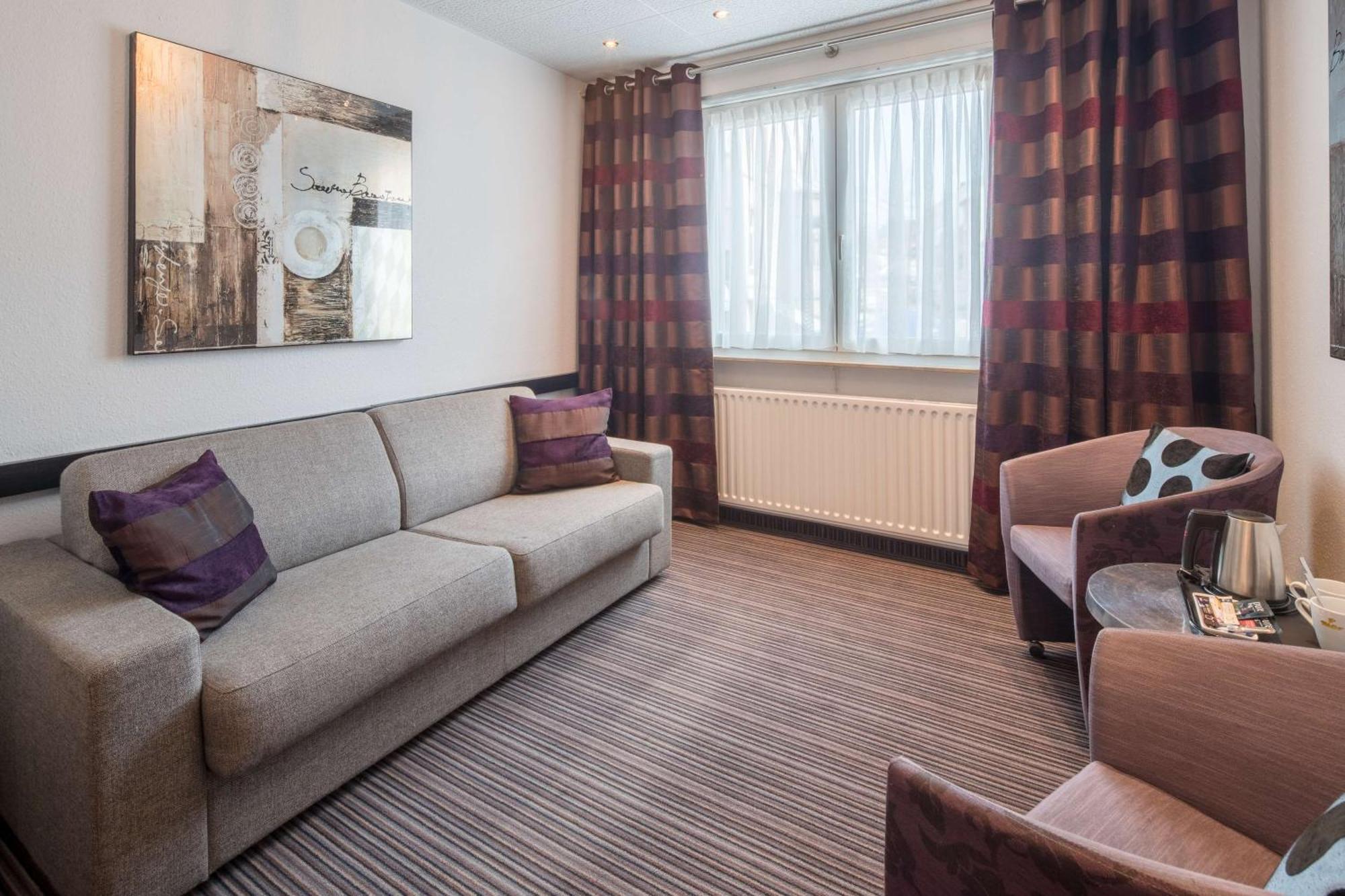 Best Western City Hotel ピルマゼンス エクステリア 写真